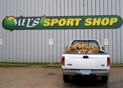 Mel’s SPort Shop